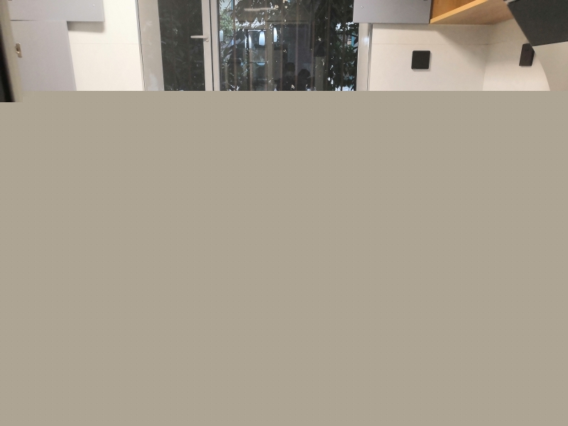  �ɶ����·�����ȩ���T���ն����X?