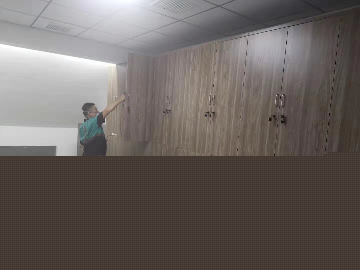 ��h�G�������h��