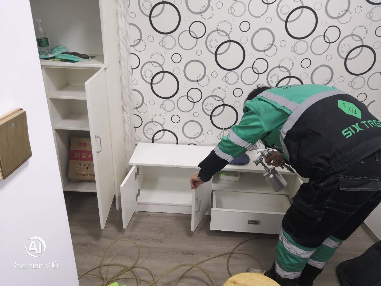 ��h����ȩ